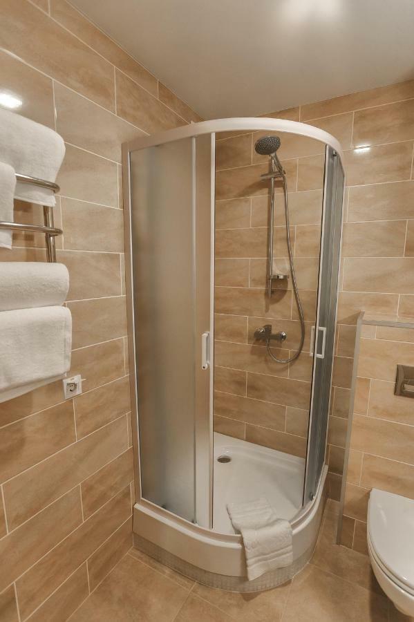 Raziotel Rishelyevskiy Херсон Экстерьер фото